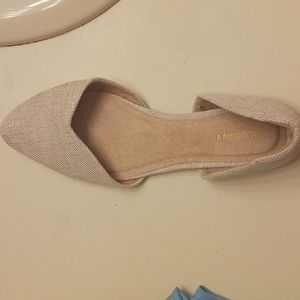 Women's shoes